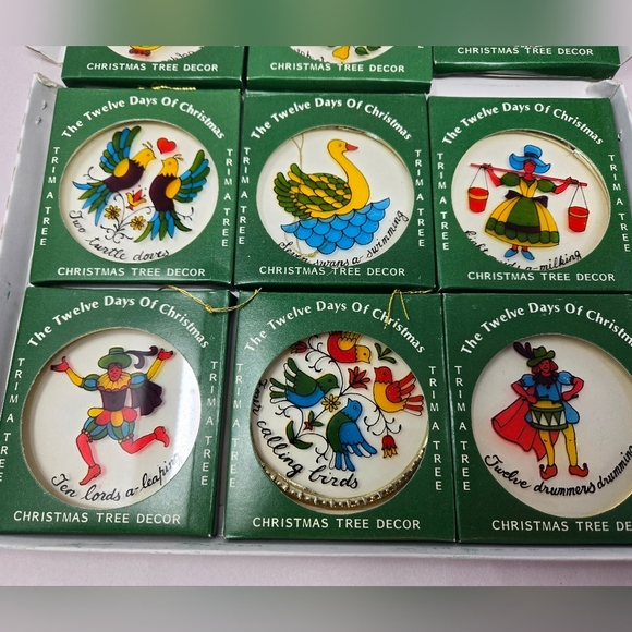 Trim A Tree 1982 The 12 Days Of Christmas Ornaments Folk Art Handmade & Painted - Picture 4 of 13